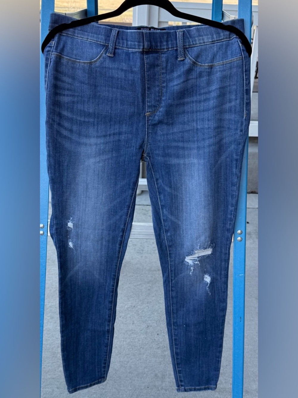 Judy Blue Light Blue Denim Pull on Jeans